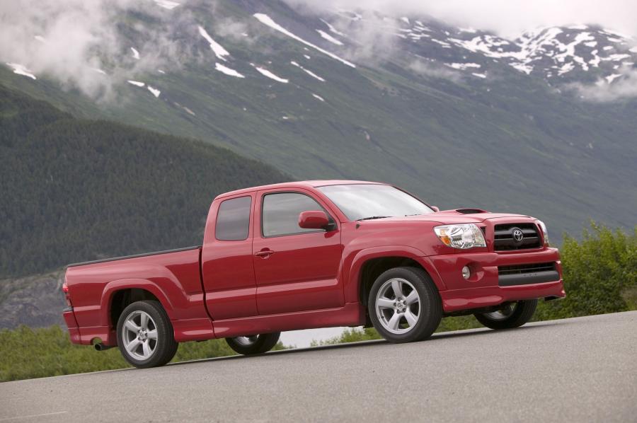  Toyota Tacoma X-Runner in Radiant Red 2005 года  (фото 5 из 6)